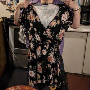 Woman's floral dress comfy